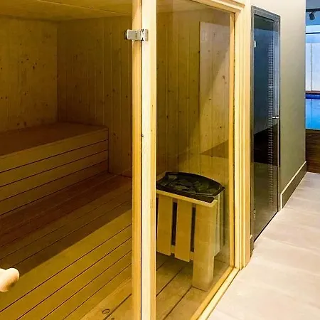 Imi & Hotel Ourense