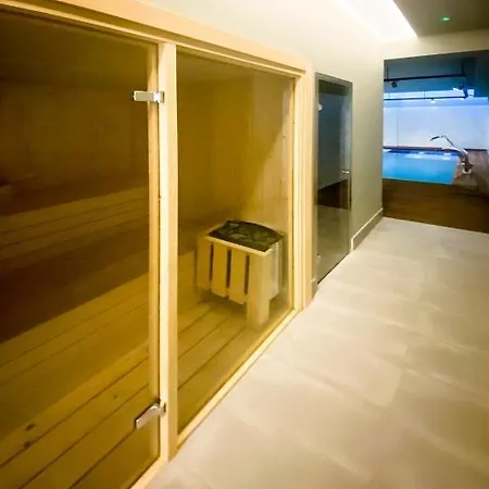 Imi & Hotel 4*